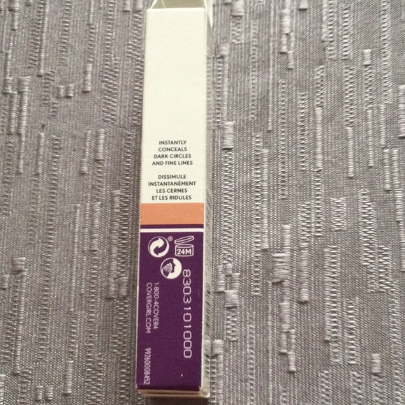 COVERGIRL Simply Ageless Instant Fix - Picture 3 of 5